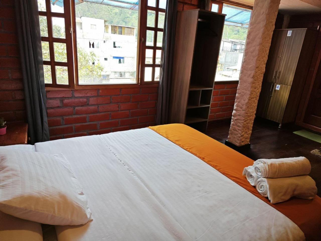 Garden House Hostal Баньйос Екстер'єр фото
