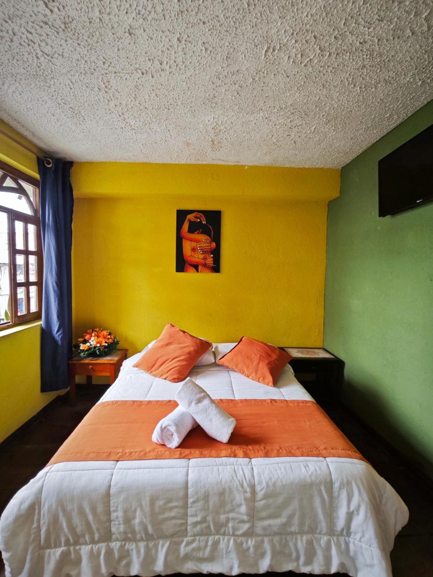 Garden House Hostal Баньйос Екстер'єр фото