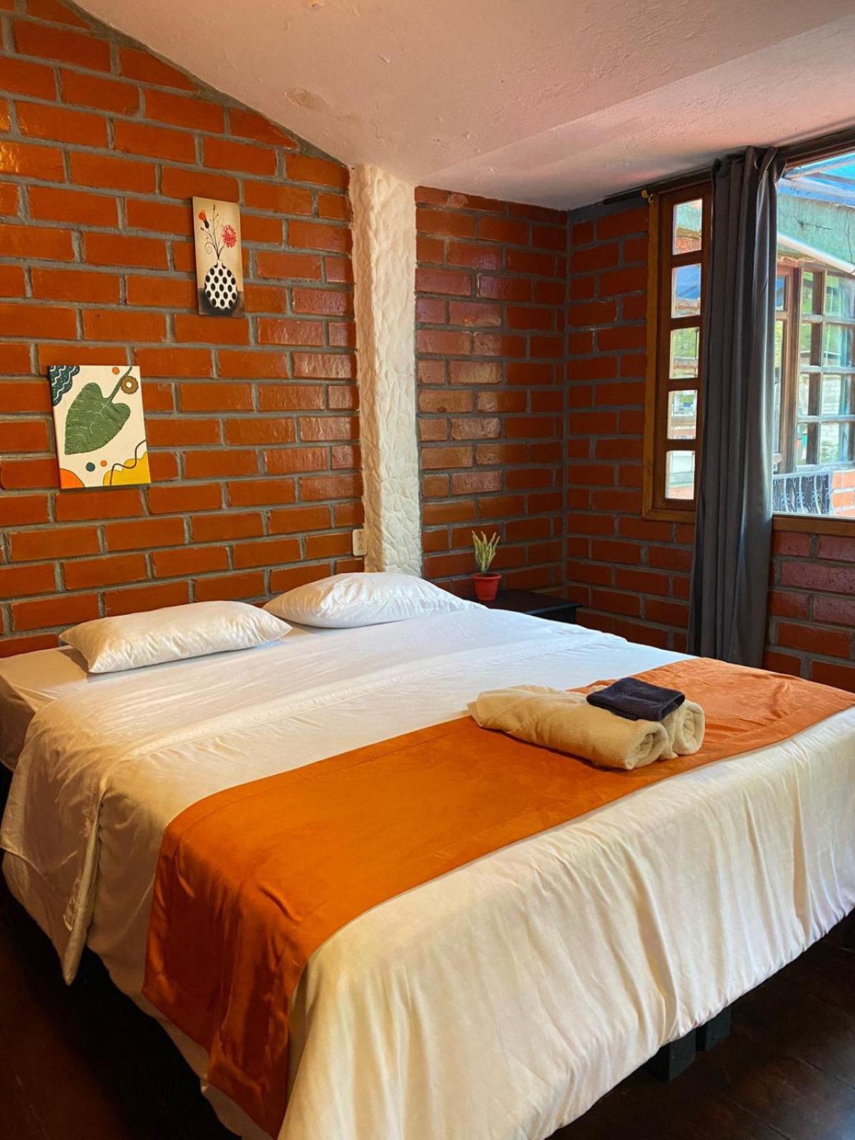 Garden House Hostal Баньйос Екстер'єр фото