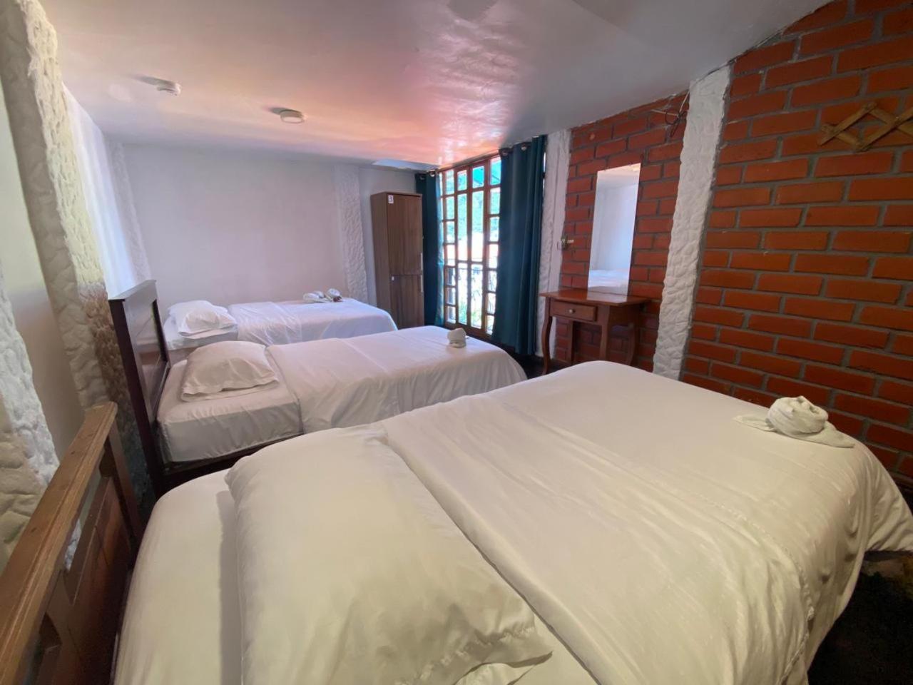 Garden House Hostal Баньйос Екстер'єр фото