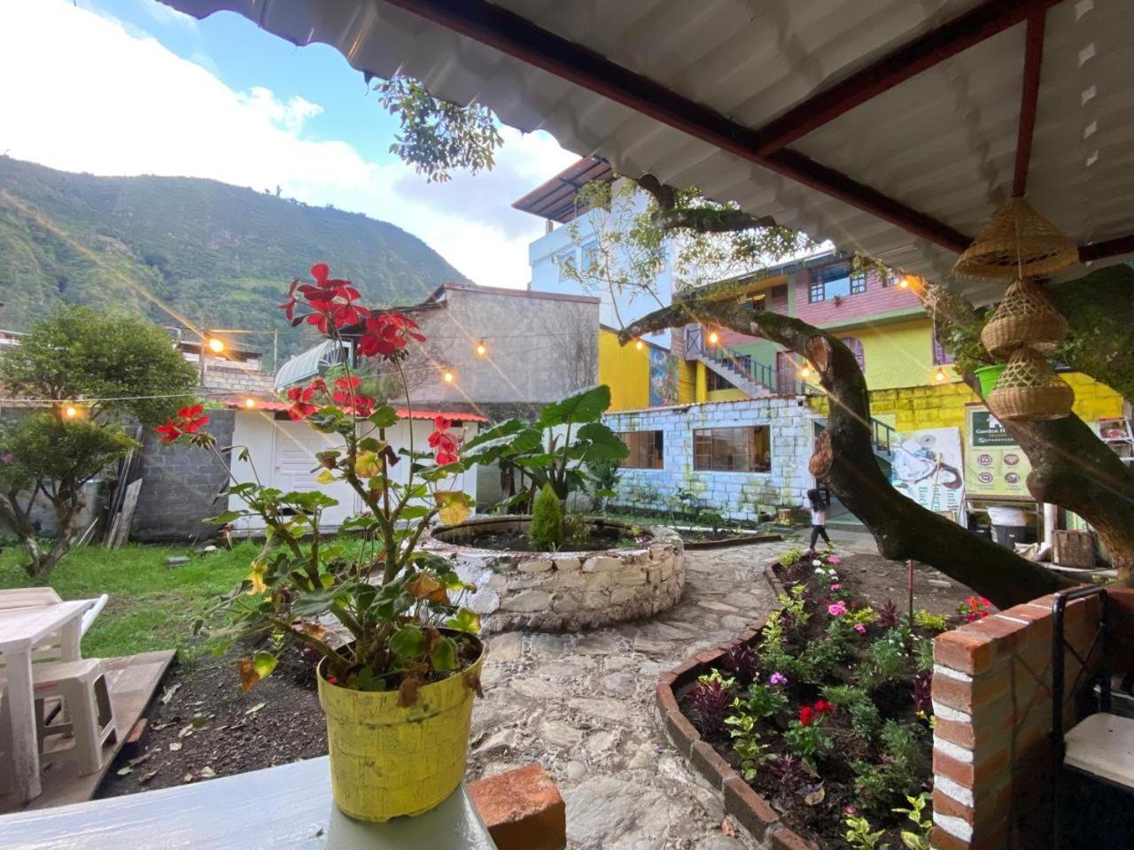 Garden House Hostal Баньйос Екстер'єр фото