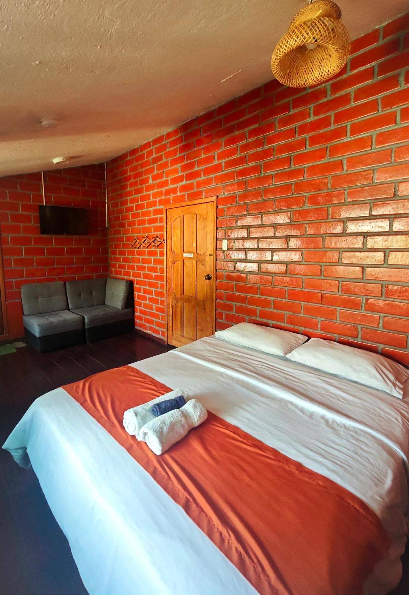 Garden House Hostal Баньйос Екстер'єр фото